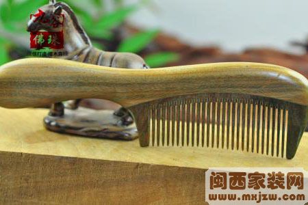 檀木饰品品牌 檀木梳功效