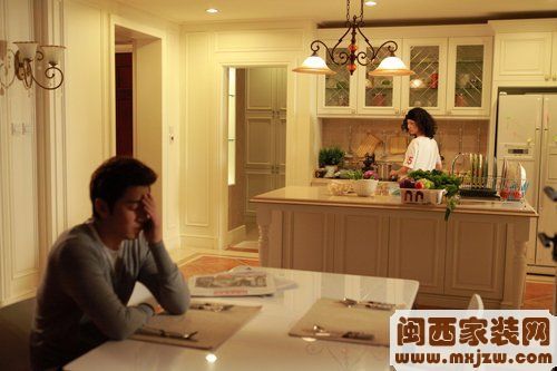 韩星尹启相穿越来中国 首次主演微电影